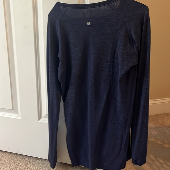 Lululemon long sleeve purple - Picture 2 of 3